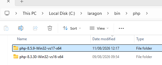 GAMBAR TUTORIAL 2: Struktur direktori C:\laragon\bin\php\ setelah folder PHP baru diekstrak